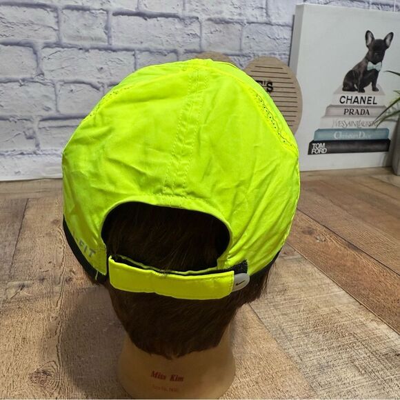NIKE FeatherLight Cap Hat Dri Fit Running Tennis Volt Neon  display picture 1